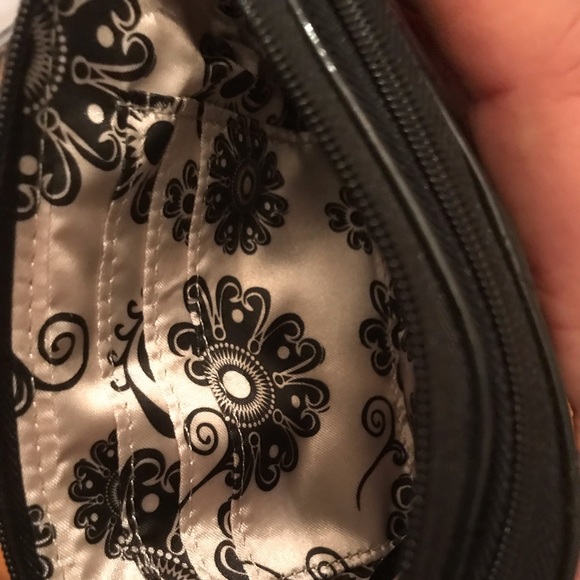 Grace Adele wristlet - Picture 2 of 4